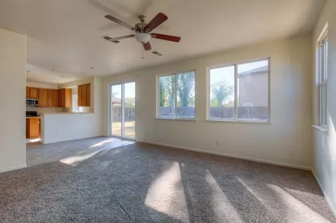 4286 Bluebell Ave, Olivehurst, CA 95961 photo 9