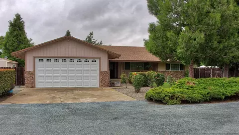 2206 Mulberry St, Sutter, CA 95982 photo 2