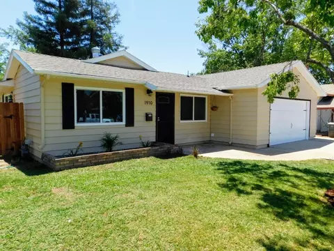 1910 14th St, Olivehurst, CA 95961 photo 1