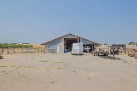 4864 Feather River Blvd, Olivehurst, CA 95961 photo 6