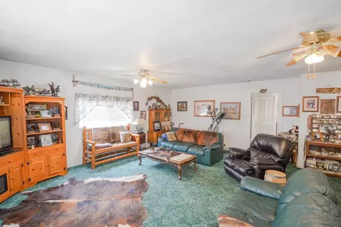 4864 Feather River Blvd, Olivehurst, CA 95961 photo 3