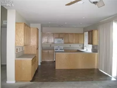 5130 Rowe Dr, Fairfield, CA 94533 photo 2