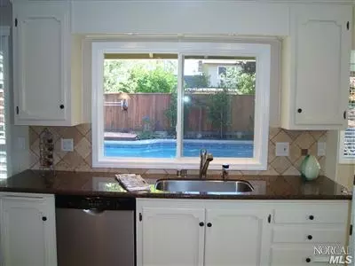 124 Cheyenne Dr, Vacaville, CA 95688 photo 4