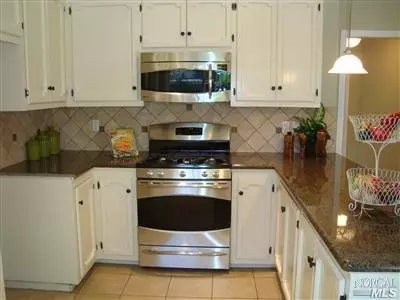 124 Cheyenne Dr, Vacaville, CA 95688 photo 3