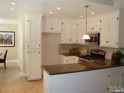 124 Cheyenne Dr, Vacaville, CA 95688 photo 5