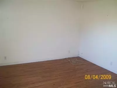 130 Rhea Ct, Vallejo, CA 94589 photo 2