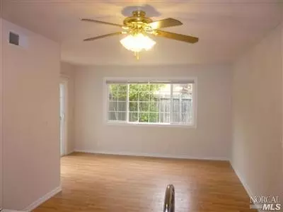 130 Easter Ct, Vallejo, CA 94589 photo 6