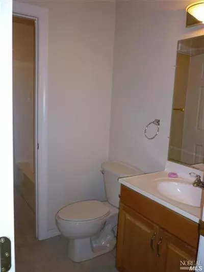 130 Easter Ct, Vallejo, CA 94589 photo 7
