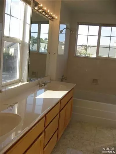 215 Cliff Walk Dr, Vallejo, CA 94591 photo 7