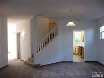 215 Cliff Walk Dr, Vallejo, CA 94591 photo 4