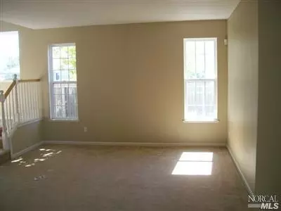 653 Ruby Dr, Vacaville, CA 95687 photo 3