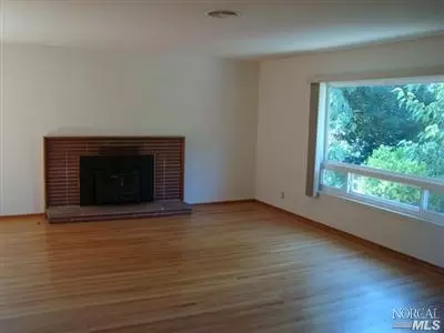 1309 Lassen St, Vallejo, CA 94591 photo 3
