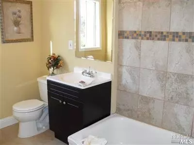 121 Gary Cir, Vallejo, CA 94591 photo 4