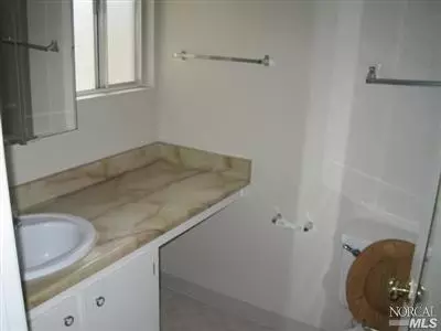 1305 W H St, Dixon, CA 95620 photo 5