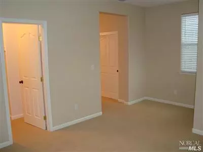 813 Walden Ct, Fairfield, CA 94533 photo 13