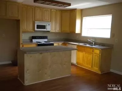 901 Roleen Dr, Vallejo, CA 94589 photo 4