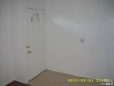 430 Fordham Cir, Vallejo, CA 94589 photo 2