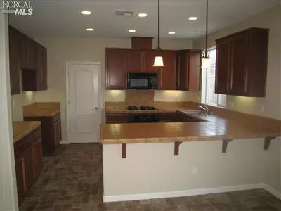 1550 Tommy Ln, Fairfield, CA 94533 photo 2