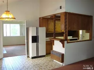 1829 Severus Dr, Vallejo, CA 94589 photo 2
