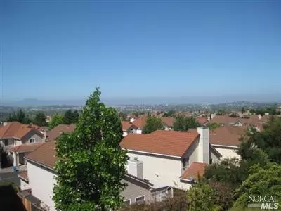 77 Canterbury Cir, Vallejo, CA 94591 photo 2