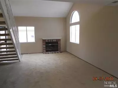 178 Nalisty Dr, Vallejo, CA 94590 photo 2