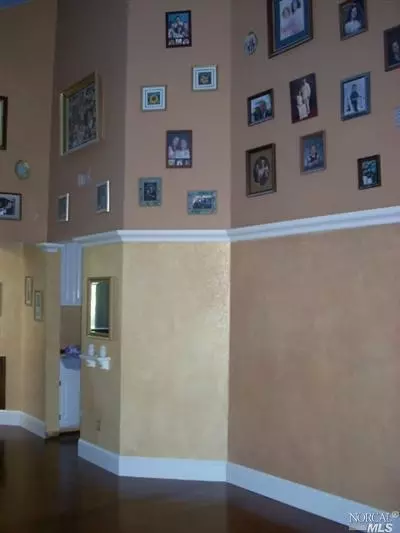 439 Eagle Ln, Vacaville, CA 95687 photo 6