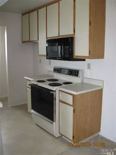 393 Lighthouse Dr, Vallejo, CA 94590 photo 3