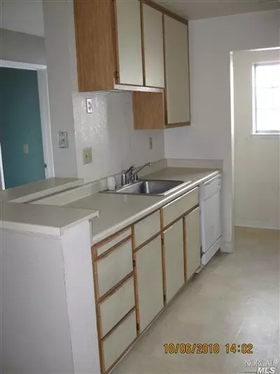 393 Lighthouse Dr, Vallejo, CA 94590 photo 2