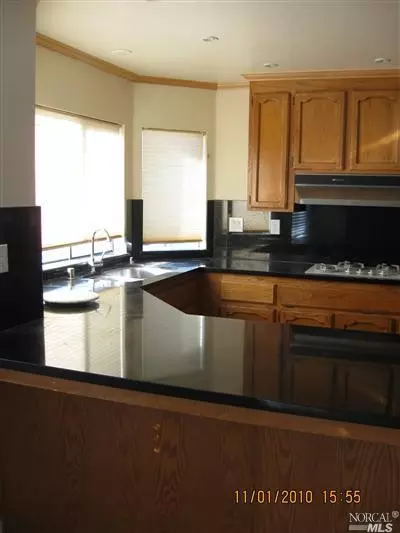 463 Robles Way, Vallejo, CA 94591 photo 2