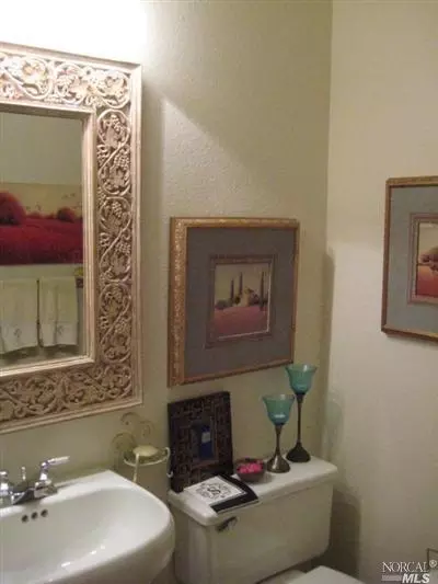 632 Pavilion Dr, Fairfield, CA 94534 photo 6