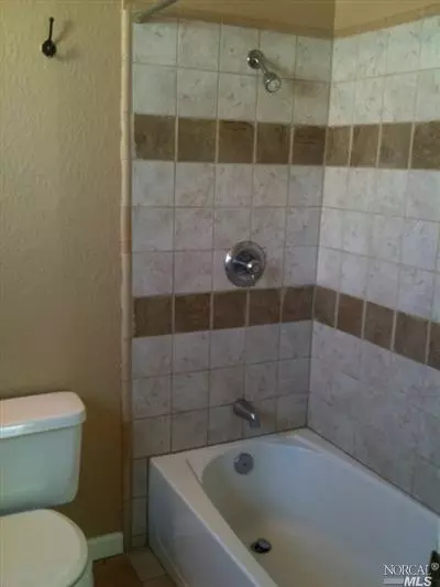 1840 Griffin Dr, Vallejo, CA 94589 photo 2