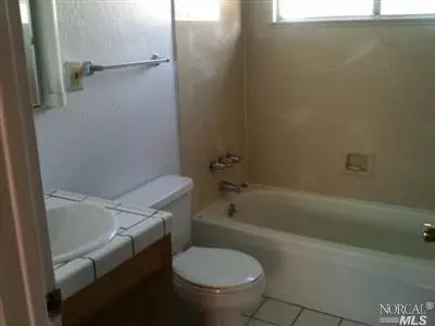 1840 Griffin Dr, Vallejo, CA 94589 photo 4