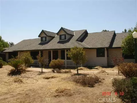 37086 Maxine Dr, Madera, CA 93636 photo 1