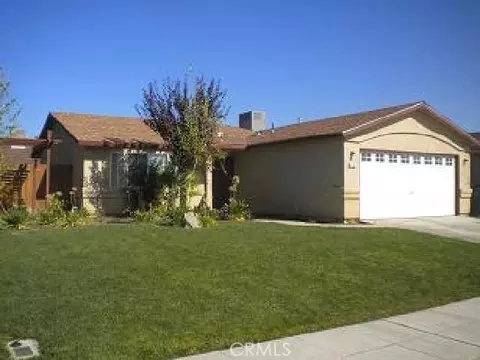 1761 Hoover, Madera, CA 93638 photo 1
