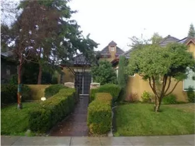 1094 N Orangewood Ave, Clovis, CA 93611 photo 1
