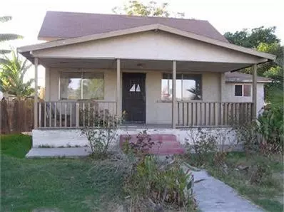 926 Sierra St, Madera, CA 93638 photo 1