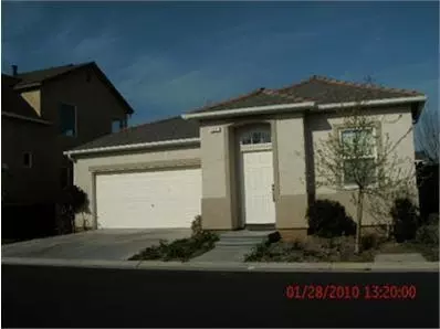 653 W Edinburgh, Clovis, CA 93619 photo 1