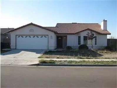 1792 Madison Dr, Madera, CA 93638 photo 1