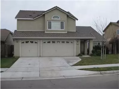 1072 Monterey St, Madera, CA 93637 photo 1