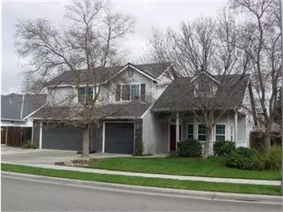 933 N Harvard Ave, Clovis, CA 93611 photo 1