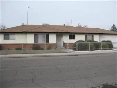 15380 W B St, Kerman, CA 93630 photo 1