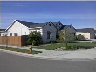 1573 Butternut St, Lemoore, CA 93245 photo 1