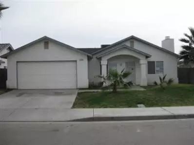 1044 La Perla Ln, Madera, CA 93638 photo 1