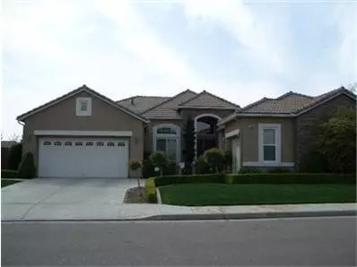 1868 N Filbert Ave, Clovis, CA 93619 photo 1
