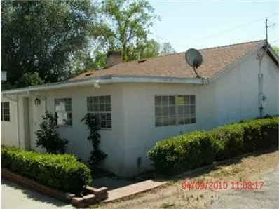 334 Woodworth Ave, Clovis, CA 93612 photo 1