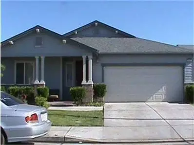1407 Ardilla Dr, Madera, CA 93638 photo 1