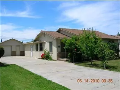1122 Dellavalle Ave, Madera, CA 93638 photo 1