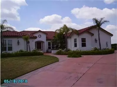 10442 E Acacia Ave, Clovis, CA 93619 photo 1