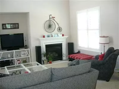 3849 Heritage Ave, Clovis, CA 93619 photo 4