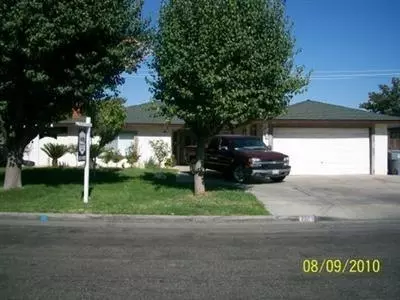 1105 Malta St, Madera, CA 93638 photo 1